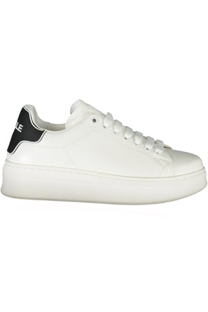 Gaëlle Paris White Women's Sports Shoes
